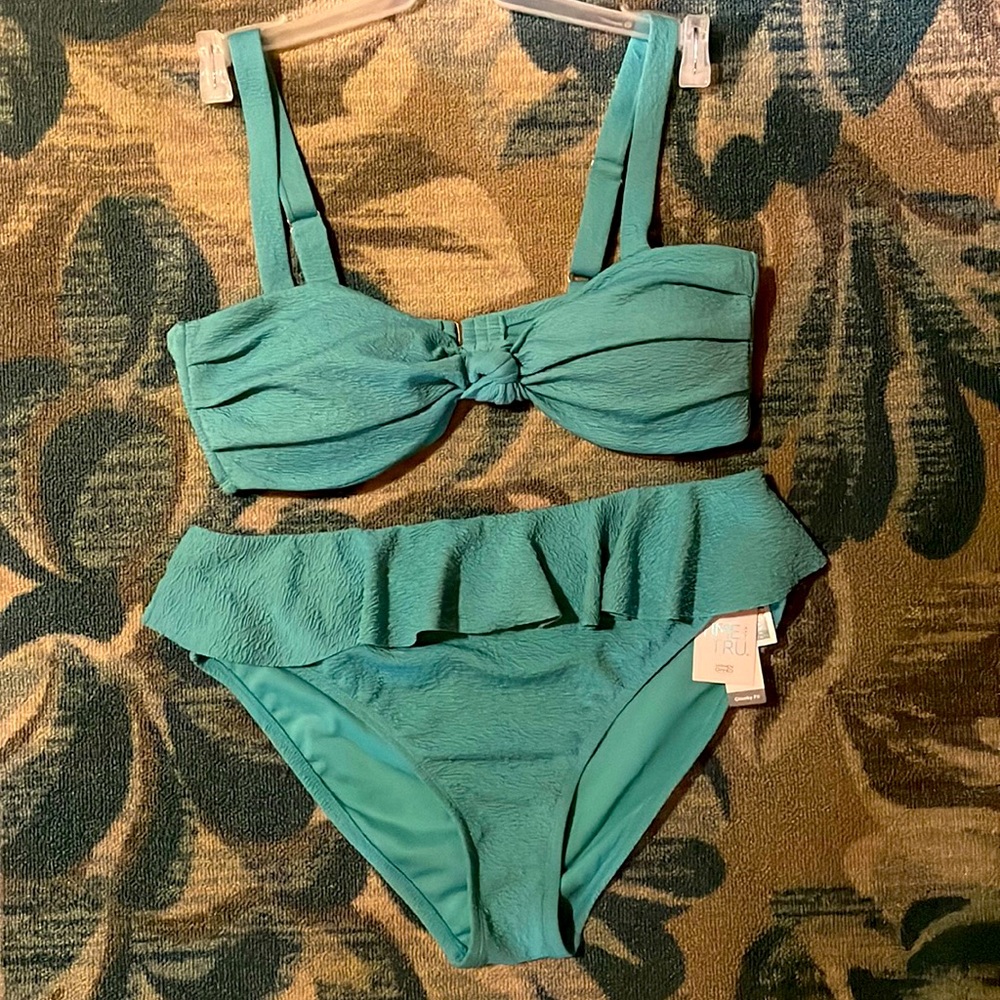 Popcorn textured swim suit in teal size L so cute NWT
